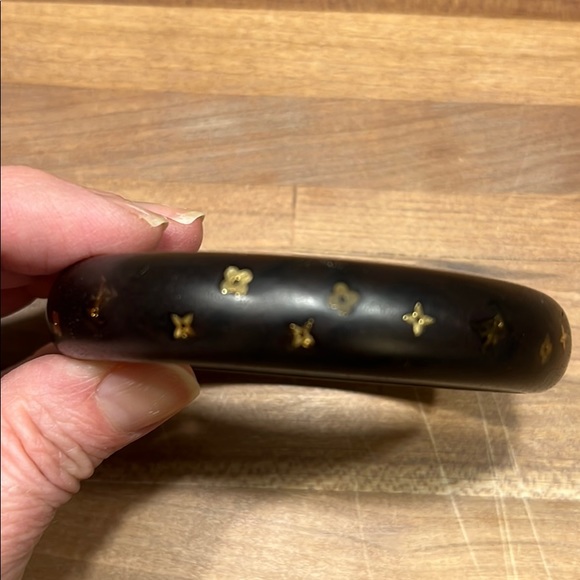 LOUIS VUITTON Monogram Wood Bangle - Picture 6 of 13